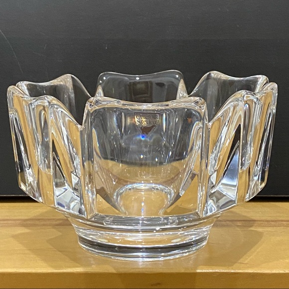 Vintage Orrefors Sweden Signed LH 64384-IL Lars Hellsten 6” Corona Crystal Bowl - Picture 12 of 13